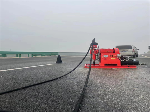 威信马路路基路面开裂下沉注浆加固灌浆