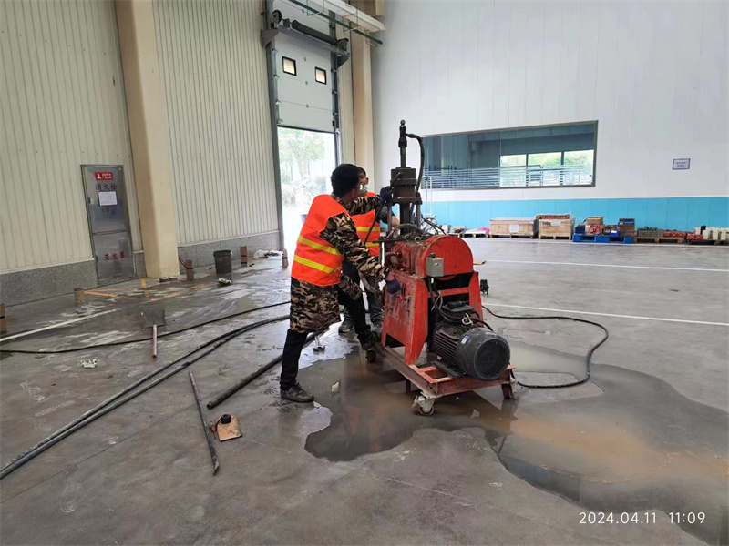 威信厂房地面下沉塌陷注浆加固施工